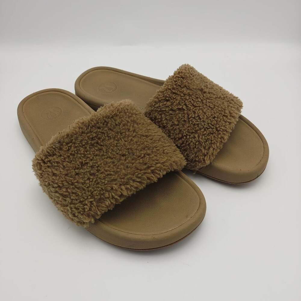Lululemon Womens Size 7 Restfeel Slide Fleece Golden Sand Cozy Slip On Sandal